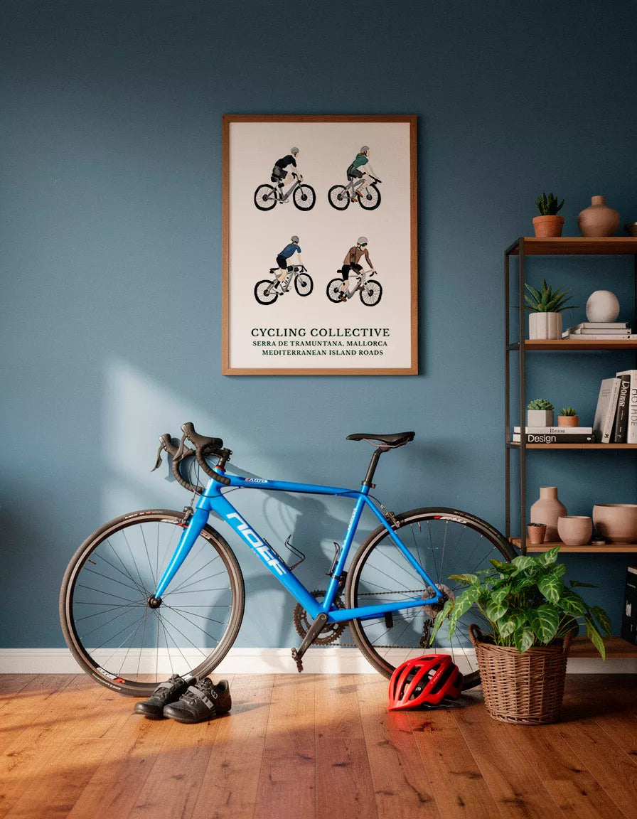 “Póster minimalista de ciclistas en tonos tierra, azul y verde, inspirado en las carreteras mediterráneas de Mallorca.”